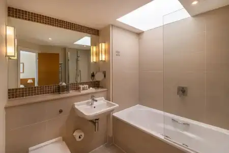 The Resident Kensington - 37