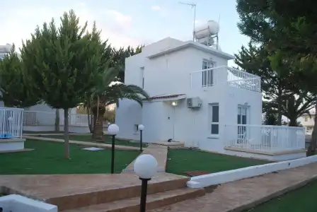 Flisvos Beach Apartments - 16