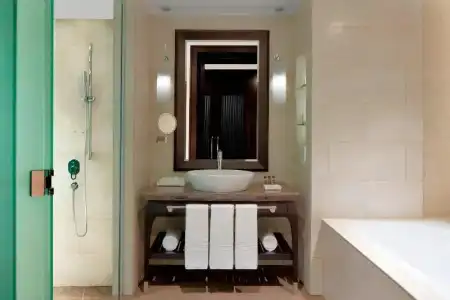 Sheraton Sharjah Beach Resort & Spa - 38