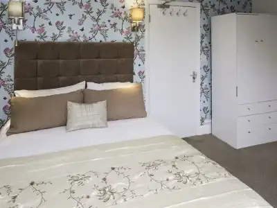 Primrose Guest House - 35