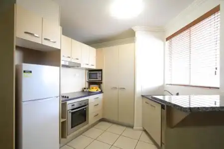 Caloundra Central Apartment - 20