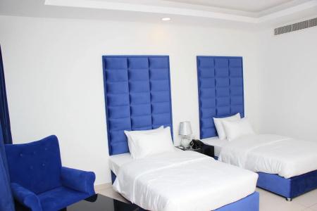 Parkside Plaza - Muscat - 1