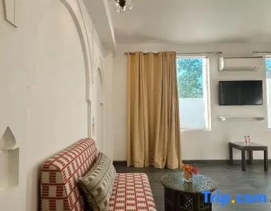 Atulyaa Taj - 103