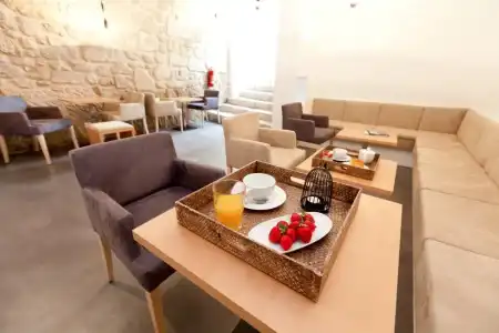InPatio Guest House - 17