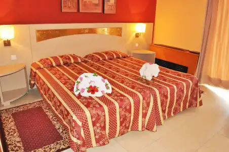 Royal Lido Resort & Spa - 4