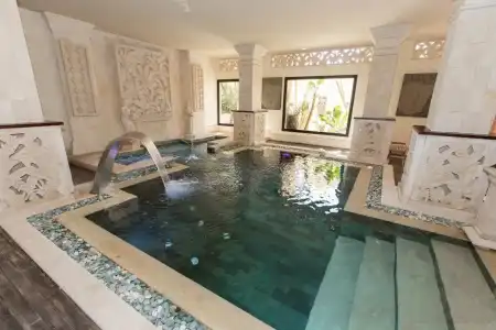 Royal Garden Villas & Spa - 11