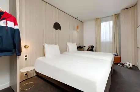 ibis Styles Clermont Ferrand Sud La Pardieu - 44