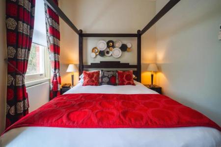 Twenty Nevern Square - 123