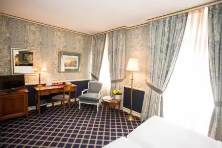 Carlton Lausanne Boutique - 21