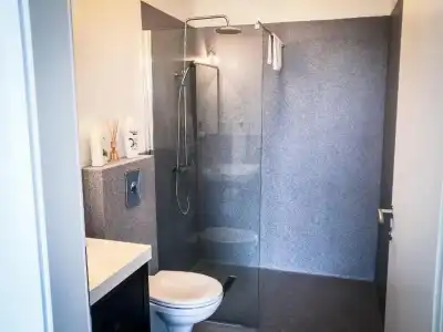 Bakki Apartments & Hostel - 83