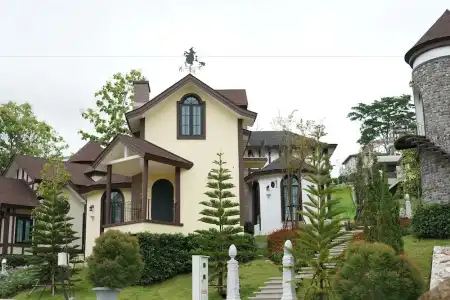 Breeze Hill Resort - 106