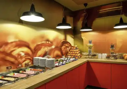 ibis Budapest City - 11