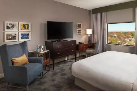 Hilton Lexington/Downtown - 103