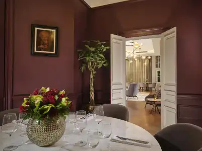 Holmes London - 2