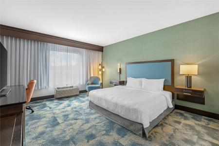 Hampton Inn & Suites Bend - 41