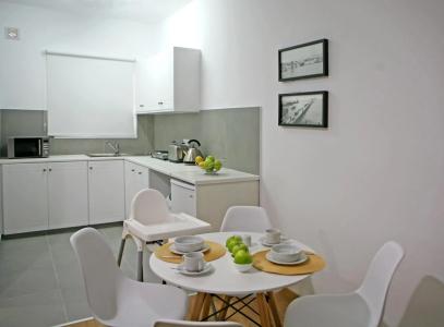Corina Suites & Apartments - 14