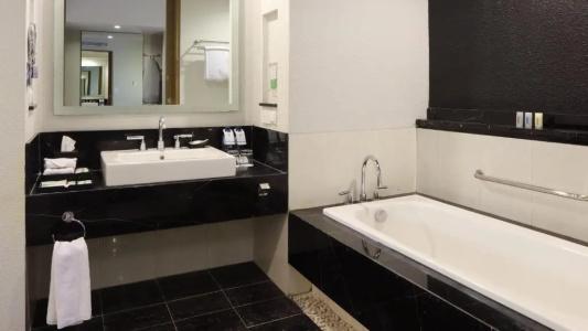 Holiday Inn Bandung Pasteur by IHG - 100