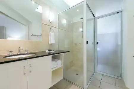 Mandalay Luxury Beachfront Apartments - 73