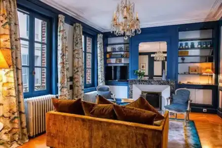 La Petite Folie - 29
