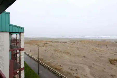 Best Western Plus Ocean View Resort - 32