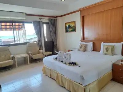Seaview Sriracha - 56