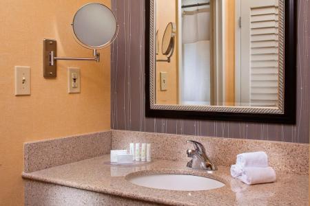 Courtyard Charlottesville - 30