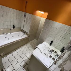 Le Grand Hôtel de Valenciennes - 96