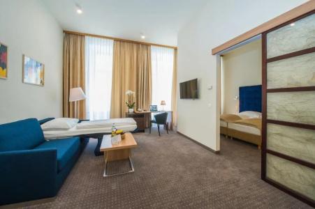 HiLight Suites - 163