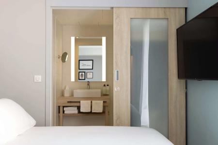 Hampton by Hilton Tours Centre - 1