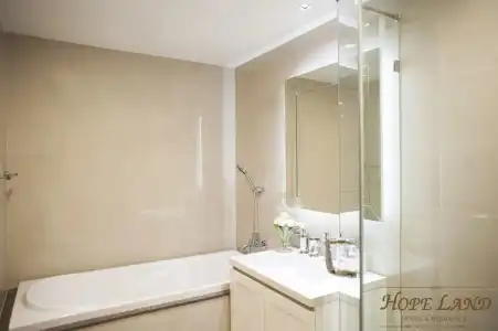 Hope Land Sukhumvit 8 - 134