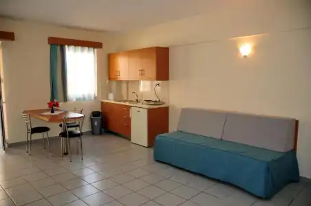 Acropolis Apartments - 16