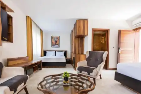 Waikiki Apartments - 52