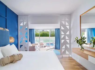 Leonardo Cypria Bay - 52