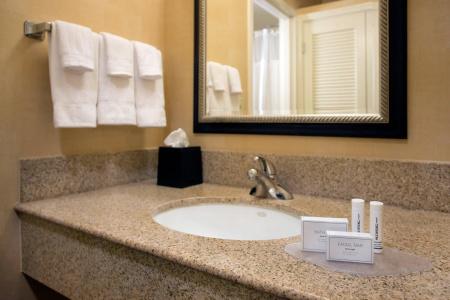 Courtyard by Marriott Phoenix Airport - 30