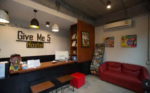 Give Me 5 Hostel - 20