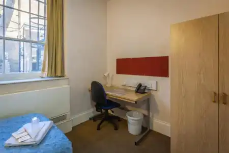 LSE Passfield Hall - Campus Accommodation - 29