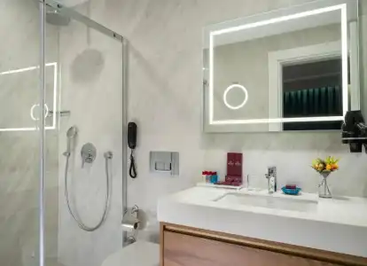 Royan Suites - 33