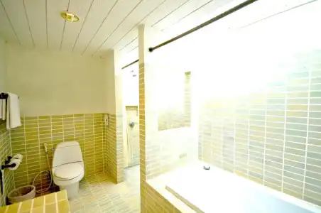 Iyara Beach & Plaza - 9