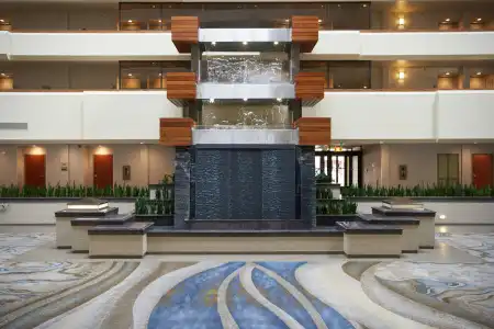 DoubleTree by Hilton Fresno Convention Center - 24