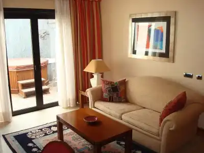 Villa VIK – boutique - 22