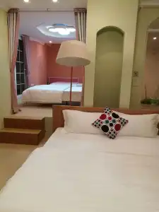 Funny House - 4