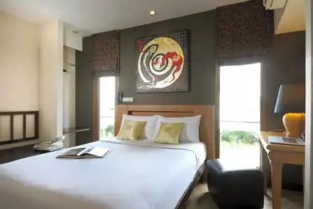 Sleep With Inn - 70
