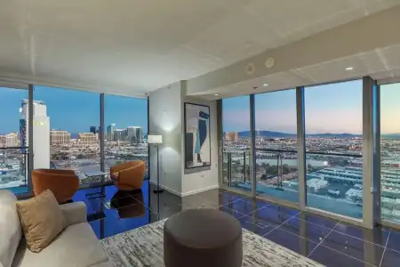 Beautiful Palms Place Suite - 207