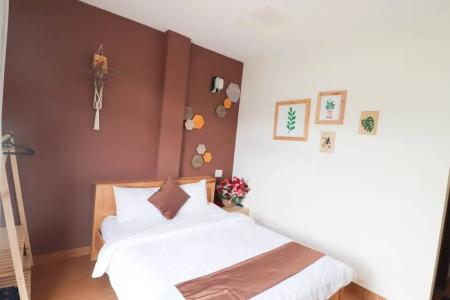 Hùng Phong - Near Dalat Market - 6