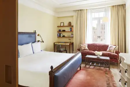 The Greenwich - 49