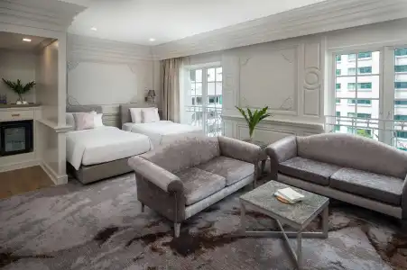 Kingston Suites - 6