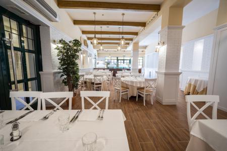 PortAventura - Includes unlimited access PortAventura Park & 1 access Ferrari Land - 17