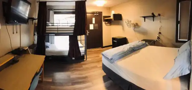 Banff International Hostel - 43