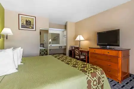 Rodeway Inn Augusta - 22