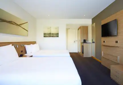 Crowne Plaza Canberra, an IHG - 5